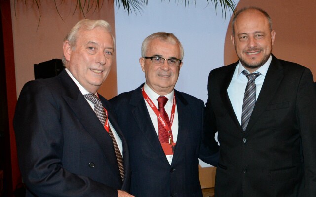 Ian Gillespie, da Avianca Internacional, Tarcísio Gargioni, da Avianca Brasil, e Eduardo Murad, da Alagev