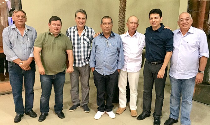 Autoridades e empresários do Maranhão durante encontro ontem, em Imperatriz (foto: divulgação)