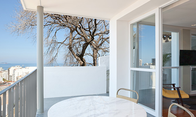 Biblioteca e espaço de convivência