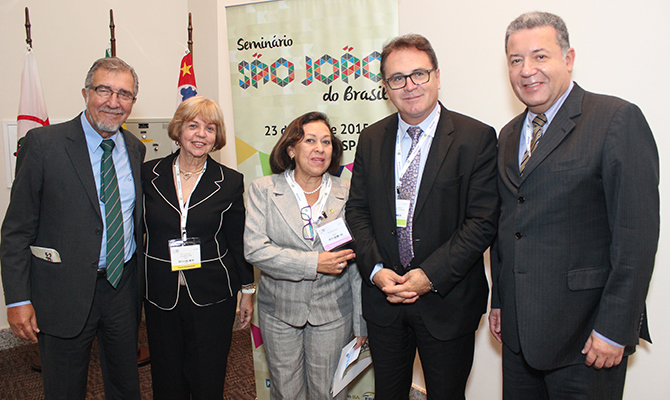 Domingos Leonelli, Avari Duran, Lídice da Mata, Vinicius Lummertz e Alexandre Sampaio (foto divulgação) Domingos Leonelli, Avari Duran, Lídice da Mata, Vinicius Lummertz e Alexandre Sampaio (foto divulgação)