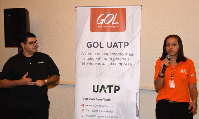 Robson Sodrigues, da UATP, e Sandra Melo, da Gol