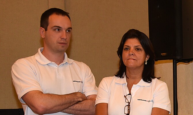 Anderson Salva e Denise Moreno, da Air-France KLM