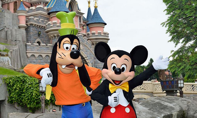 Resultado de imagem para pateta na disney