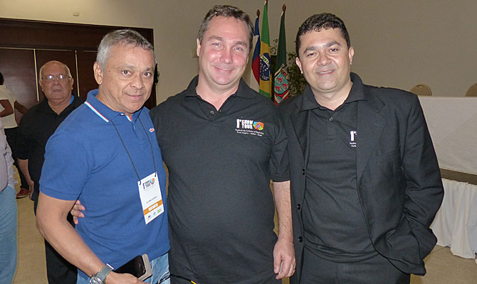 Sebastião Ferreira, da Associação Comercial e Empresarial de Porto Seguro, e o gerente regional do Sebra-BA, Alex Brito