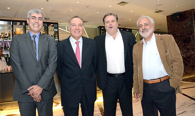 Felipe Oliveira (Sheraton SP), Luiz Raposo (WTC Events Center), Roberto Jeolas (Sheraton SP) e Roberto Dutra (GB Internacional)