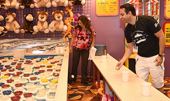 David Lusvardi e Megan Slayden, da Divisão de Turismo de Nevada