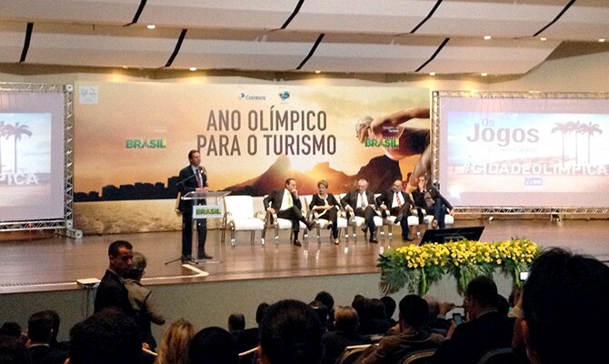 Eduardo Paes discursa no evento "Ano Olímpico para o Turismo"