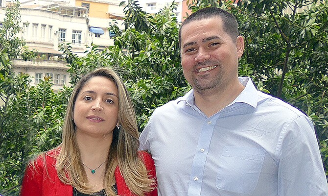 Vanessa Ribeiro, diretora operacional, e Gustavo Adams, diretor comercial da FTS, a Flytour Consolidadora