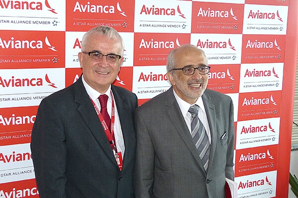 O vice-presidente comercial, de Marketing e de Cargas da Avianca Brasil, Tarcísio Gargioni, e o presidente da companhia, José Efromovich