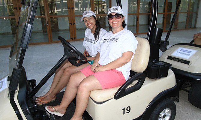 Alice Correia e Carolina Rodrigues, da Tam Viagens