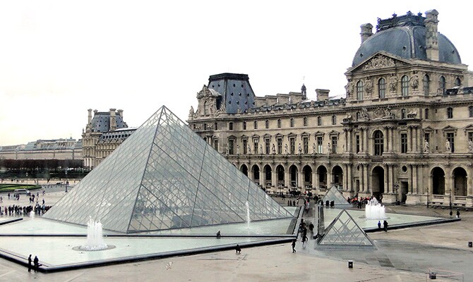 Icônico museu do Louvre faz parte do roteiro acessível