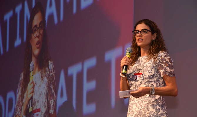 Claudia Sender, presidente da Tam, no almoço patrocinado pela empresa no Lacte, com apresentação do economista Gustavo Loyola