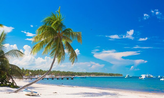 Cambodja - O país é repleto de belezas arquitetônicas, como o Angkor Wat, e ostenta dezenas de praias que podem ser consideradas paradisíacas. Por lá é possível trocar R$ 1 por 1.046,33 riels cambojanos.