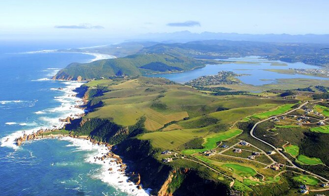 Cambodja - O país é repleto de belezas arquitetônicas, como o Angkor Wat, e ostenta dezenas de praias que podem ser consideradas paradisíacas. Por lá é possível trocar R$ 1 por 1.046,33 riels cambojanos.